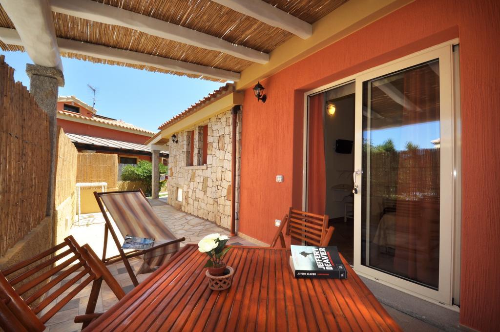 Affittacamere B&B La Villa Dei Graniti Виласимиус Стая снимка