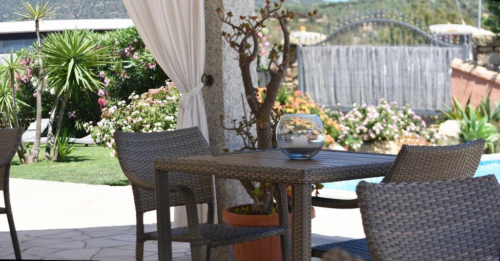 Affittacamere B&B La Villa Dei Graniti Виласимиус Екстериор снимка